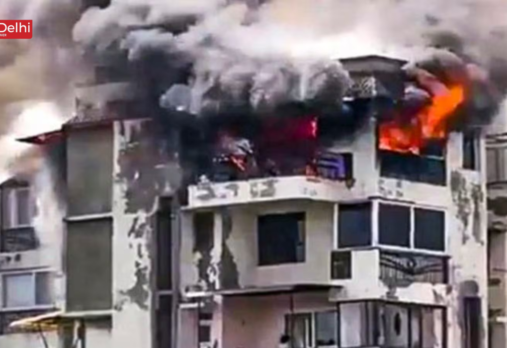 Delhi Fire Tragedy: Father and Two Children Die in Dwarka Sector-13 Blaze Delhi Fire Tragedy
