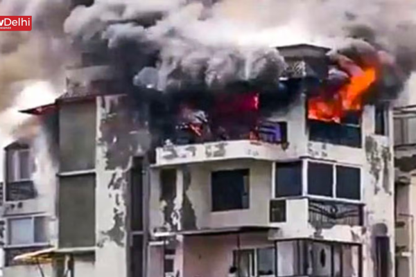 Delhi Fire Tragedy: Father and Two Children Die in Dwarka Sector-13 Blaze Delhi Fire Tragedy